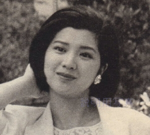 淳子さん髪型1985.jpg